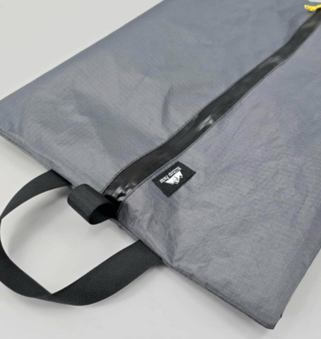 Lay-Flat Zipper Shoe & Gear Organizer